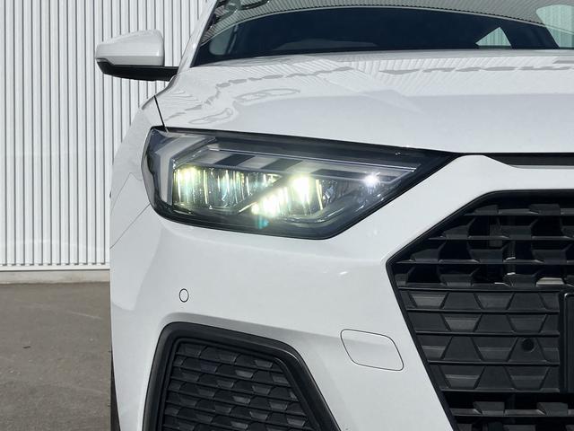 純正アルミホイール装着　綺麗な状態です。