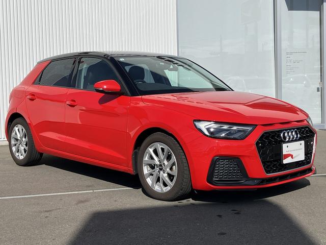 Ａ１スポーツバック ２５ＴＦＳＩ　アドバンスド　禁煙車／アドバンスドキー／リヤビューカメラ／パークアシスト／シートヒーター（フロント）／アダプティブクルーズ／リヤビューカメラ／ＭＭＩナビゲーションシステム／ＬＥＤヘッドライト／コントラストルーフ（4枚目）