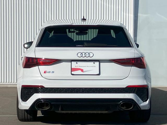 Ａｕｄｉが考えるタイムレスなデザインとは、長い年月を経ても美しく魅力的であり続ける。それはつまり、シンプルなデザインであるとＡｕｄｉは考えています。