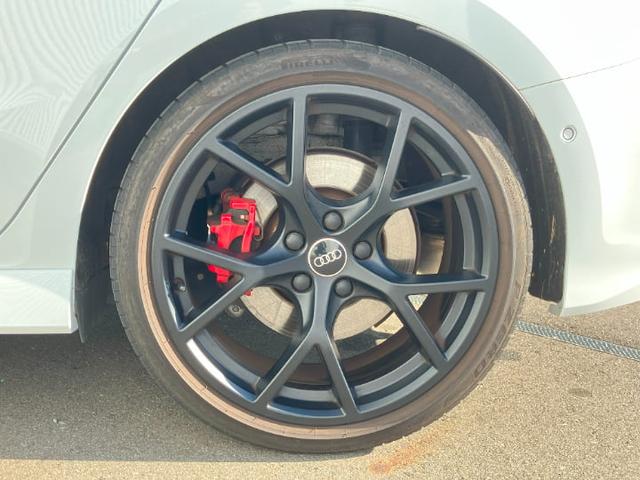 自動車保険もお任せください。Ａｕｄｉ自動車保険プレミアムは、フロントガラス、タイヤパンク、ドアミラーの損害を補償する、Ａｕｄｉプレミアムケアが無償で付帯されます。