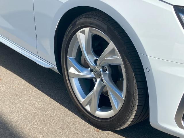 A4 40TDIクワトロ Sライン TVチューナー/パークアシスト/レーンアシスト/アダプティブクルーズ/リヤビューカメラ/スマートフォンインターフェイス/バーチャルコックピットプラス/電動調節機能(フロント)メモリー機能/禁煙車(4枚目)