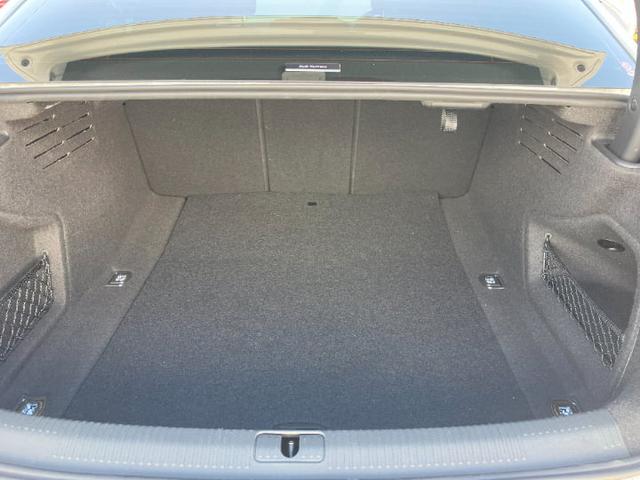 A4 40TDIクワトロ Sライン TVチューナー/パークアシスト/レーンアシスト/アダプティブクルーズ/リヤビューカメラ/スマートフォンインターフェイス/バーチャルコックピットプラス/電動調節機能(フロント)メモリー機能/禁煙車(13枚目)