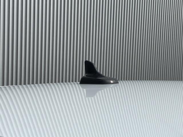 Q3 35TFSIアドバンスド デモアップ 禁煙車 コンビニエンス&アシスタンスパッケージ スマートフォンインターフェイス マルチファンクション パドルシフト ワイヤレスチャージング アシスタンスパッケージ(13枚目)