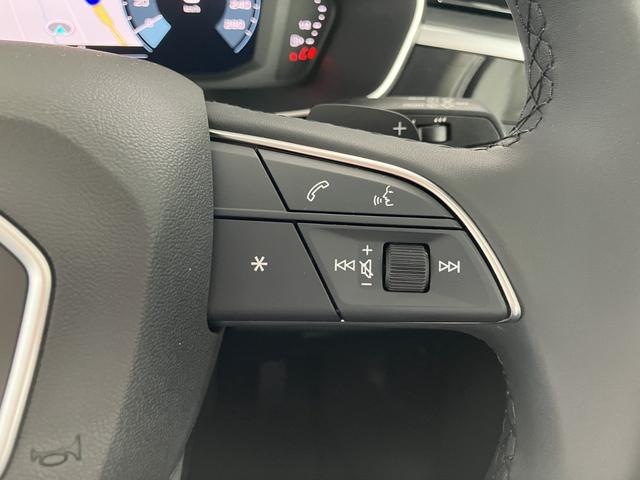 Q3 35TFSIアドバンスド デモアップ 禁煙車 コンビニエンス&アシスタンスパッケージ スマートフォンインターフェイス マルチファンクション パドルシフト ワイヤレスチャージング アシスタンスパッケージ(35枚目)