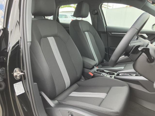 Ａ３ スポーツバック３０ＴＦＳＩアドバンスド　コンビニエンス＆アシスタンスパッケージライト　ナビゲーションパッケージ　３ゾーンオートマチックエアコンディショナー：ＭＭＩナビゲーションシステム　アシスタンスパッケージ（10枚目）