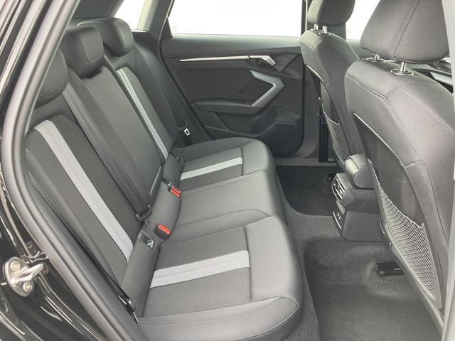 Ａ３ スポーツバック３０ＴＦＳＩアドバンスド　コンビニエンス＆アシスタンスパッケージライト　ナビゲーションパッケージ　３ゾーンオートマチックエアコンディショナー：ＭＭＩナビゲーションシステム　アシスタンスパッケージ（11枚目）