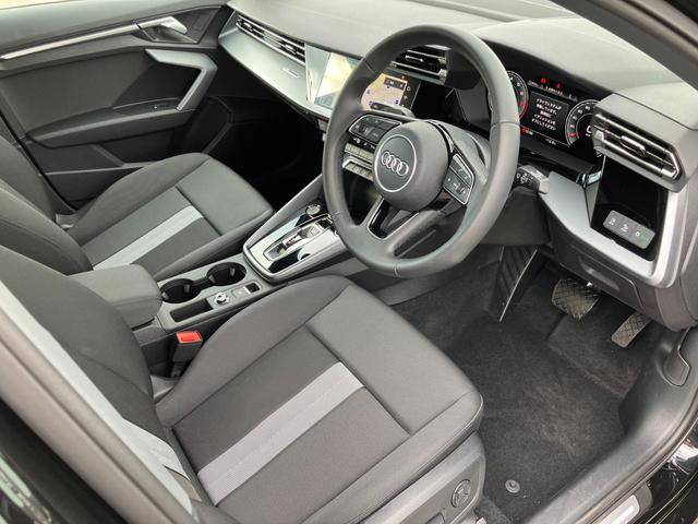 Ａ３ スポーツバック３０ＴＦＳＩアドバンスド　コンビニエンス＆アシスタンスパッケージライト　ナビゲーションパッケージ　３ゾーンオートマチックエアコンディショナー：ＭＭＩナビゲーションシステム　アシスタンスパッケージ（57枚目）