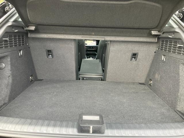 Ａ３ スポーツバック３０ＴＦＳＩアドバンスド　コンビニエンス＆アシスタンスパッケージライト　ナビゲーションパッケージ　３ゾーンオートマチックエアコンディショナー：ＭＭＩナビゲーションシステム　アシスタンスパッケージ（58枚目）