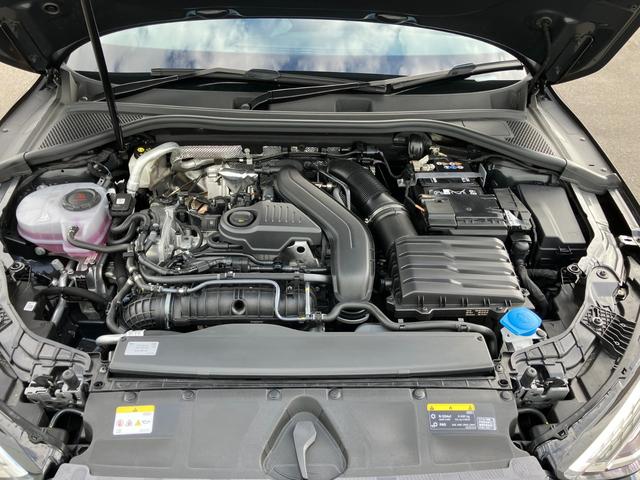 Ａ３ スポーツバック３０ＴＦＳＩアドバンスド　コンビニエンス＆アシスタンスパッケージライト　ナビゲーションパッケージ　３ゾーンオートマチックエアコンディショナー：ＭＭＩナビゲーションシステム　アシスタンスパッケージ（59枚目）