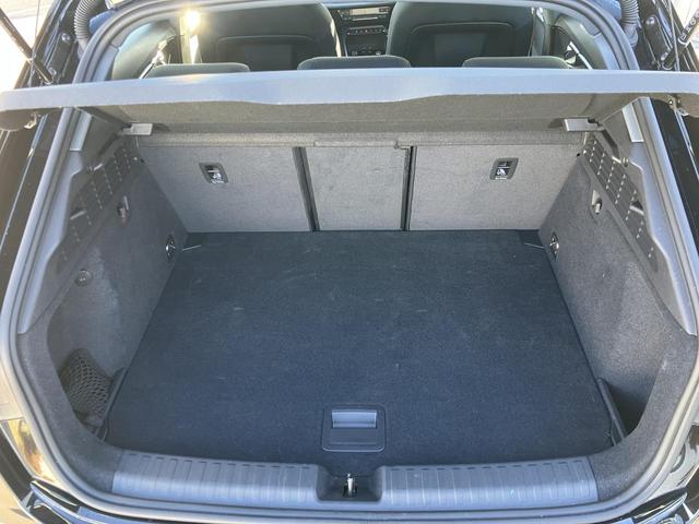 ��ڂŃA�E�f�B�Ƃ킩��G�N�X�e���A�ŃG���K���g���ƃX�|�[�c�}�C���h���ӂ��f�U�C���ł��B