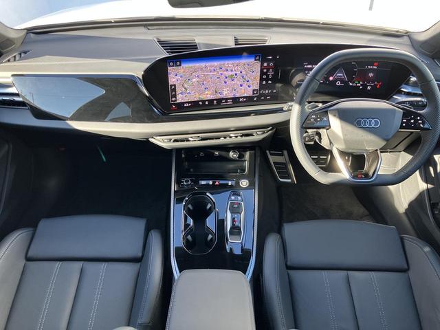 Ａ５アバント ＴＦＳＩクワトロ　１５０ｋＷ　Ｓ　ｌｉｎｅパッケージライティングパッケージ　Ｓスポーツサスペンションデコラティブパネル　マットブラッシュトアルミニウム　リニアエンボス　アンスラサイトパーシャルレザーインテリア　Ｓ　ブラック（8枚目）