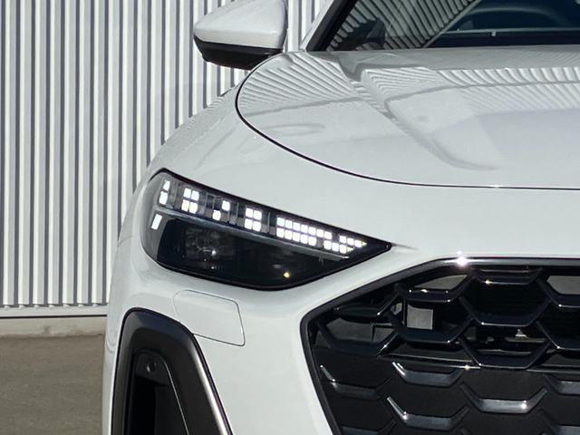 Ａ５アバント ＴＦＳＩクワトロ　１５０ｋＷ　Ｓ　ｌｉｎｅパッケージライティングパッケージ　Ｓスポーツサスペンションデコラティブパネル　マットブラッシュトアルミニウム　リニアエンボス　アンスラサイトパーシャルレザーインテリア　Ｓ　ブラック（27枚目）