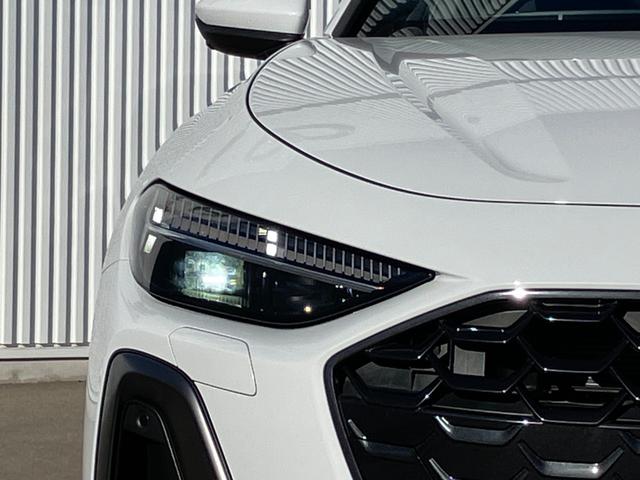 Ａ５アバント ＴＦＳＩクワトロ　１５０ｋＷ　Ｓ　ｌｉｎｅパッケージライティングパッケージ　Ｓスポーツサスペンションデコラティブパネル　マットブラッシュトアルミニウム　リニアエンボス　アンスラサイトパーシャルレザーインテリア　Ｓ　ブラック（29枚目）