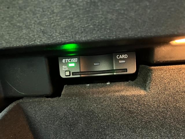 Ａ５アバント ＴＦＳＩクワトロ　１５０ｋＷ　Ｓ　ｌｉｎｅパッケージライティングパッケージ　Ｓスポーツサスペンションデコラティブパネル　マットブラッシュトアルミニウム　リニアエンボス　アンスラサイトパーシャルレザーインテリア　Ｓ　ブラック（49枚目）