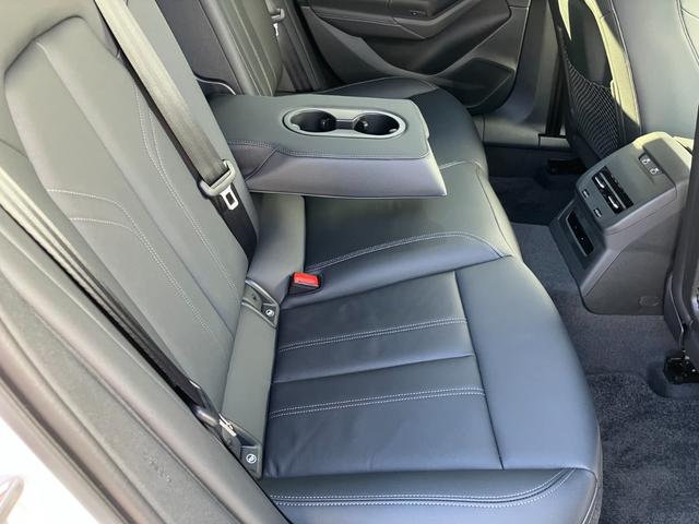 Ａ５アバント ＴＦＳＩクワトロ　１５０ｋＷ　Ｓ　ｌｉｎｅパッケージライティングパッケージ　Ｓスポーツサスペンションデコラティブパネル　マットブラッシュトアルミニウム　リニアエンボス　アンスラサイトパーシャルレザーインテリア　Ｓ　ブラック（63枚目）