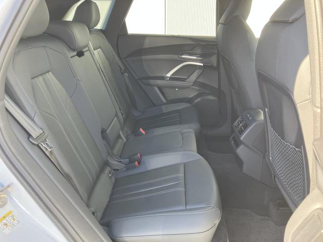 Ｑ５ ＴＤＩクワトロ　１５０ｋＷ　アドバンスド　Ｓ　ｌｉｎｅ　インテリアプラスパッケージ　ライティングパッケージ　レザー／アーティフィシャルレザー　Ｓ　ブラック（12枚目）