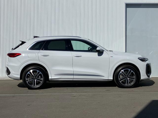 Ｑ５ ＴＤＩクワトロ　１５０ｋＷ　アドバンスド　Ｓ　ｌｉｎｅ　インテリアプラスパッケージ　ライティングパッケージ　レザー／アーティフィシャルレザー　Ｓ　ブラック（30枚目）