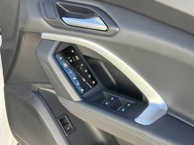 Ｑ５ ＴＤＩクワトロ　１５０ｋＷ　アドバンスド　Ｓ　ｌｉｎｅ　インテリアプラスパッケージ　ライティングパッケージ　レザー／アーティフィシャルレザー　Ｓ　ブラック（55枚目）