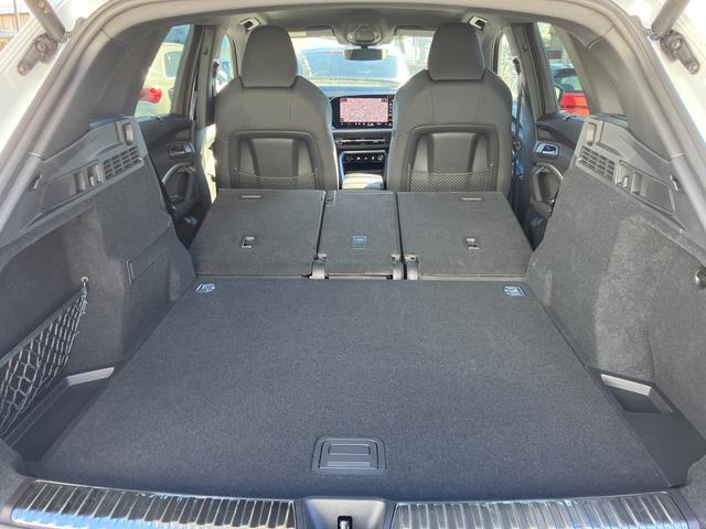 Ｑ５ ＴＤＩクワトロ　１５０ｋＷ　アドバンスド　Ｓ　ｌｉｎｅ　インテリアプラスパッケージ　ライティングパッケージ　レザー／アーティフィシャルレザー　Ｓ　ブラック（63枚目）