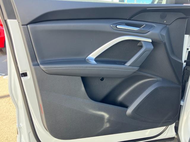 Ｑ５ ＴＤＩクワトロ　１５０ｋＷ　アドバンスド　Ｓ　ｌｉｎｅ　インテリアプラスパッケージ　ライティングパッケージ　レザー／アーティフィシャルレザー　Ｓ　ブラック（71枚目）