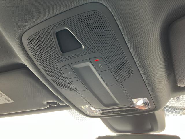 �����O���[�v���ւ�[���̃��C���i�b�v�ƌo���I���q�l�̑f�G�ȃJ�[���C�t��S�͂Ńo�b�N�A�b�v�������܂��B���C�y�ɂȂ�ł������k���������I