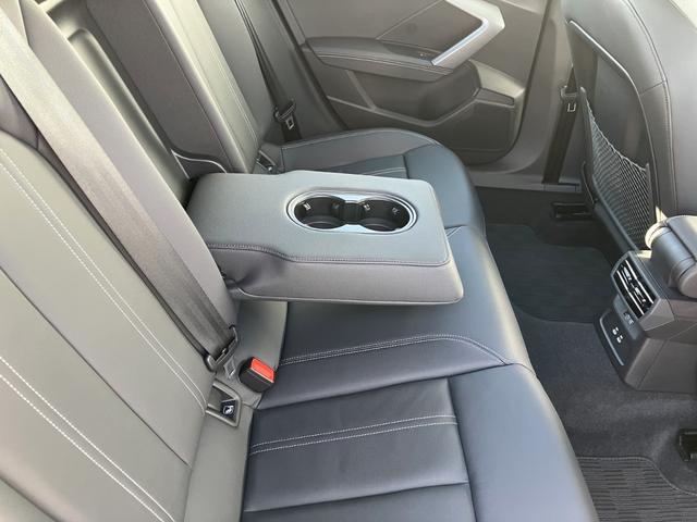 �A�E�f�B�A�v���[�u�h�I�[�g���[�r�����ẤA�r�f�I�ʘb�ł̃I�����C�����k�����{���Ă���܂��B�V���[���[���ɂ����ꂢ���������Ɋe��T�[�r�X�����񋟂ł��܂��̂ŁA���C�y�ɂ��⍇�����������܂��B