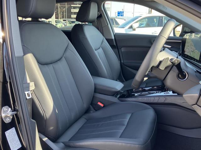 Ａ５アバント ＴＦＳＩ　１１０ｋＷ　ａｄｖａｎｃｅｄ　パッケージ　ＭＭＩ　パッセンジャーディスプレイ　　デコラティブパネル　チェスナット　ナチュラルグレー　パーシャルレザーインテリア　ブラック　ａｄｖａｎｃｅｄエクステリア（11枚目）