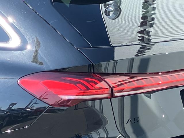 Ａ５アバント ＴＦＳＩ　１１０ｋＷ　ａｄｖａｎｃｅｄ　パッケージ　ＭＭＩ　パッセンジャーディスプレイ　　デコラティブパネル　チェスナット　ナチュラルグレー　パーシャルレザーインテリア　ブラック　ａｄｖａｎｃｅｄエクステリア（24枚目）