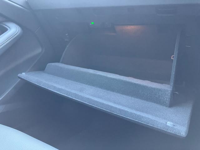 Ａ５アバント ＴＦＳＩ　１１０ｋＷ　ａｄｖａｎｃｅｄ　パッケージ　ＭＭＩ　パッセンジャーディスプレイ　　デコラティブパネル　チェスナット　ナチュラルグレー　パーシャルレザーインテリア　ブラック　ａｄｖａｎｃｅｄエクステリア（40枚目）