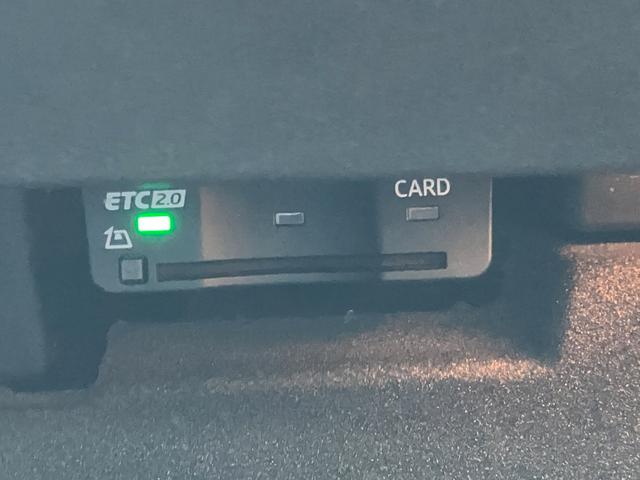 Ａ５アバント ＴＦＳＩ　１１０ｋＷ　ａｄｖａｎｃｅｄ　パッケージ　ＭＭＩ　パッセンジャーディスプレイ　　デコラティブパネル　チェスナット　ナチュラルグレー　パーシャルレザーインテリア　ブラック　ａｄｖａｎｃｅｄエクステリア（41枚目）