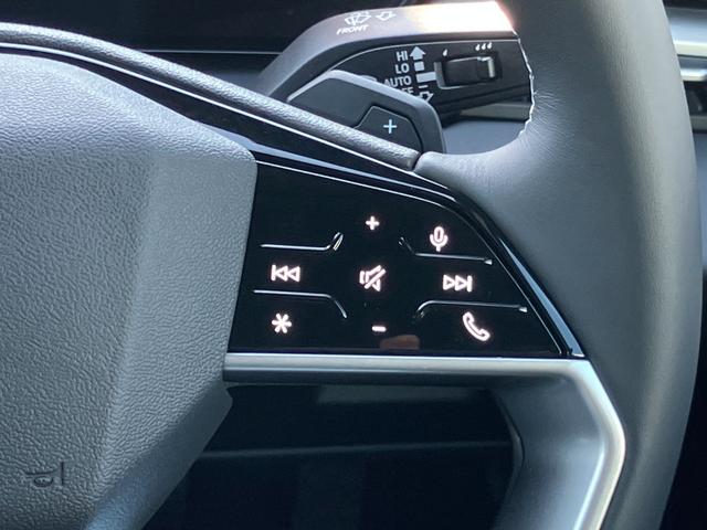 Ａ５アバント ＴＦＳＩ　１１０ｋＷ　ａｄｖａｎｃｅｄ　パッケージ　ＭＭＩ　パッセンジャーディスプレイ　　デコラティブパネル　チェスナット　ナチュラルグレー　パーシャルレザーインテリア　ブラック　ａｄｖａｎｃｅｄエクステリア（44枚目）