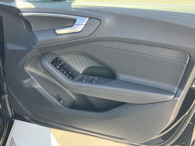 Ａ５アバント ＴＦＳＩ　１１０ｋＷ　ａｄｖａｎｃｅｄ　パッケージ　ＭＭＩ　パッセンジャーディスプレイ　　デコラティブパネル　チェスナット　ナチュラルグレー　パーシャルレザーインテリア　ブラック　ａｄｖａｎｃｅｄエクステリア（48枚目）