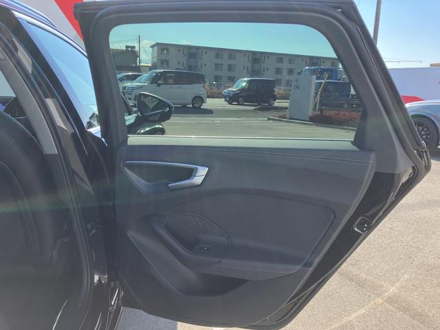 Ａ５アバント ＴＦＳＩ　１１０ｋＷ　ａｄｖａｎｃｅｄ　パッケージ　ＭＭＩ　パッセンジャーディスプレイ　　デコラティブパネル　チェスナット　ナチュラルグレー　パーシャルレザーインテリア　ブラック　ａｄｖａｎｃｅｄエクステリア（49枚目）