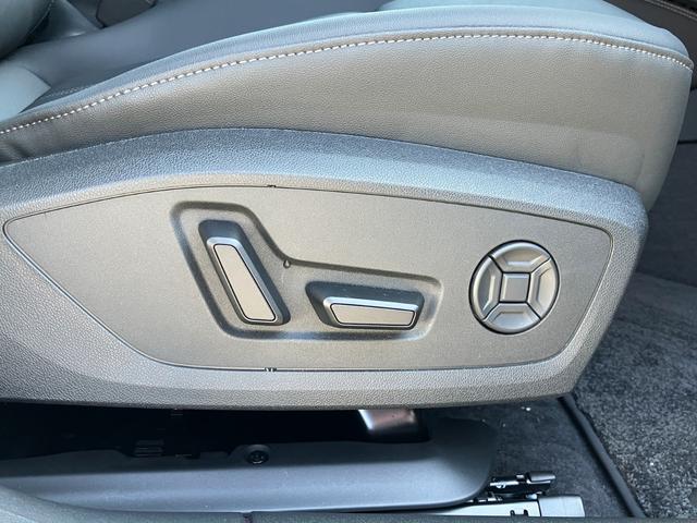 Ａ５アバント ＴＦＳＩ　１１０ｋＷ　ａｄｖａｎｃｅｄ　パッケージ　ＭＭＩ　パッセンジャーディスプレイ　　デコラティブパネル　チェスナット　ナチュラルグレー　パーシャルレザーインテリア　ブラック　ａｄｖａｎｃｅｄエクステリア（52枚目）