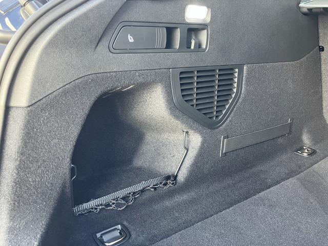 Ａ５アバント ＴＦＳＩ　１１０ｋＷ　ａｄｖａｎｃｅｄ　パッケージ　ＭＭＩ　パッセンジャーディスプレイ　　デコラティブパネル　チェスナット　ナチュラルグレー　パーシャルレザーインテリア　ブラック　ａｄｖａｎｃｅｄエクステリア（63枚目）