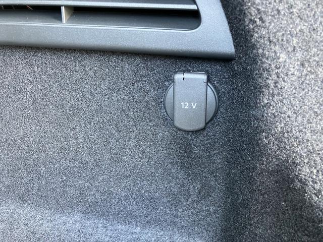 Ａ５アバント ＴＦＳＩ　１１０ｋＷ　ａｄｖａｎｃｅｄ　パッケージ　ＭＭＩ　パッセンジャーディスプレイ　　デコラティブパネル　チェスナット　ナチュラルグレー　パーシャルレザーインテリア　ブラック　ａｄｖａｎｃｅｄエクステリア（65枚目）