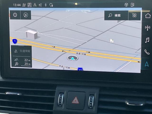 Ｑ５スポーツバック ４０ＴＤＩクワトロ　Ｓライン　Ｓ　ｌｉｎｅ　ｐｌｕｓ　パッケージ　アーティフィシャルインテリアレザー　アシスタンスパッケージ　ファインナッパレザー　マトリクスＯＬＥＤリヤコンビネーションライト／ダイナミックターンインディケーター（14枚目）