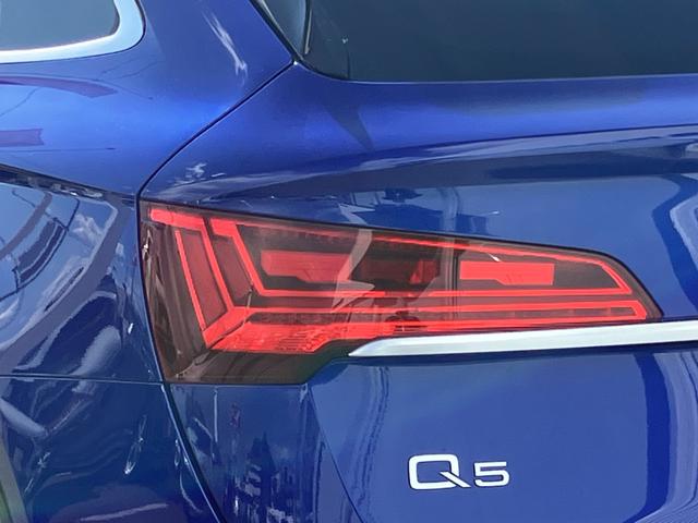 Ｑ５スポーツバック ４０ＴＤＩクワトロ　Ｓライン　Ｓ　ｌｉｎｅ　ｐｌｕｓ　パッケージ　アーティフィシャルインテリアレザー　アシスタンスパッケージ　ファインナッパレザー　マトリクスＯＬＥＤリヤコンビネーションライト／ダイナミックターンインディケーター（22枚目）