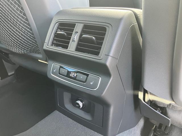 Ｑ５スポーツバック ４０ＴＤＩクワトロ　Ｓライン　Ｓ　ｌｉｎｅ　ｐｌｕｓ　パッケージ　アーティフィシャルインテリアレザー　アシスタンスパッケージ　ファインナッパレザー　マトリクスＯＬＥＤリヤコンビネーションライト／ダイナミックターンインディケーター（67枚目）