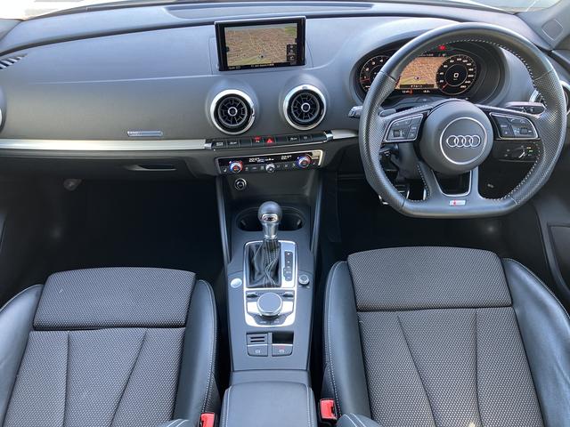 ��ڂŃA�E�f�B�Ƃ킩��G�N�X�e���A�ŃG���K���g���ƃX�|�[�c�}�C���h���ӂ��f�U�C���ł��B