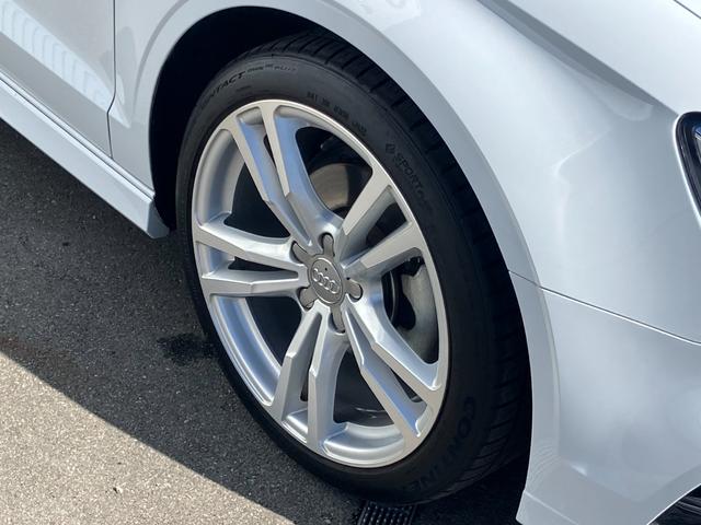 �C���e���A�̓u���b�N����Ƃ��������ɂȂ��Ă���܂��B�O���̗��Ȃ��h�C�c�Ԃ炵�������ł��B