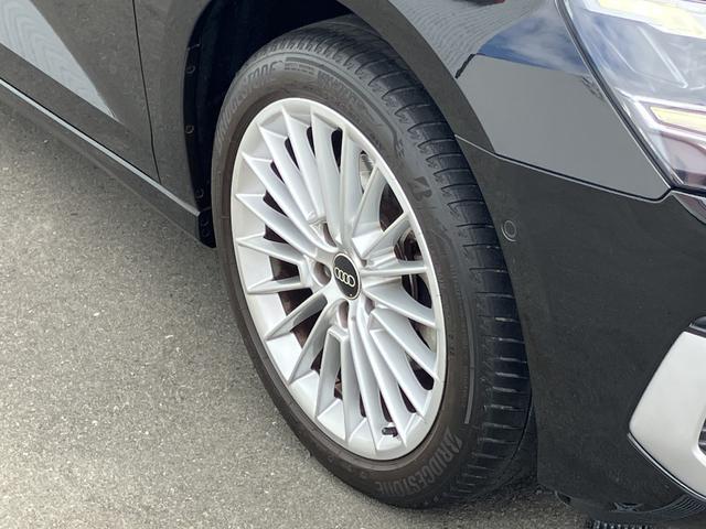 �`���������l����^�C�����X�ȃf�U�C���Ƃ́A�����N�����o�Ă����������͓I�ł��葱����B����͂܂�A�V���v���ȃf�U�C���ł���Ƃ`�������͍l���Ă��܂��B