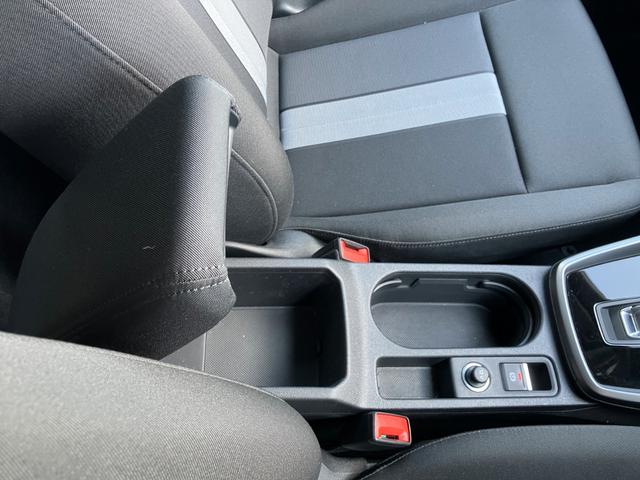 �����O���[�v���ւ�[���̃��C���i�b�v�ƌo���I���q�l�̑f�G�ȃJ�[���C�t��S�͂Ńo�b�N�A�b�v�������܂��B���C�y�ɂȂ�ł������k���������I