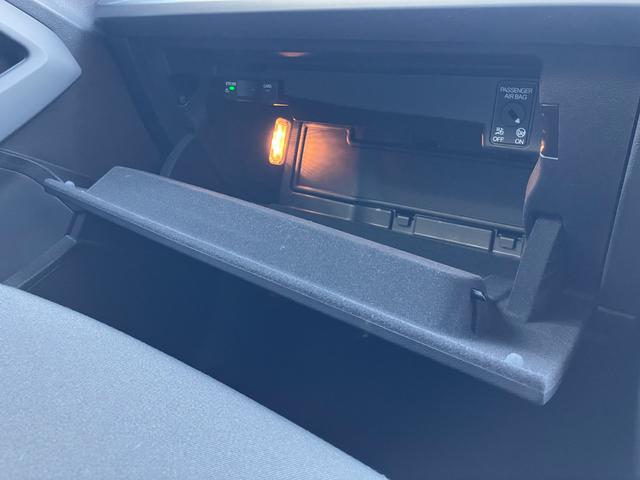 �ׂ����ӏ��⏬�������Ȃǎʐ^�ɎB���đ���܂��̂ŉ����Ȃ����\���t�����������B