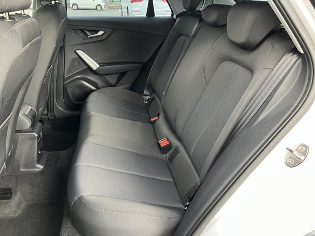 �A�E�f�B�F�蒆�ÎԂ͐V�ԓo�^����P�Q�N�ȓ��̃f�B�[���[�Ԃ��A�_���������܂��B�`��������m��s���������K�f�B�[���[�����I���������i���̎Ԃ��������͂����܂�