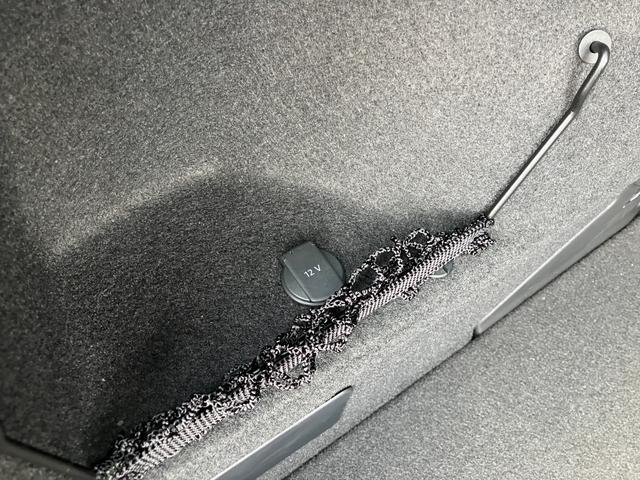 �A�E�f�B�A�v���[�u�h�I�[�g���[�r�����ẤA�r�f�I�ʘb�ł̃I�����C�����k�����{���Ă���܂��B�V���[���[���ɂ����ꂢ���������Ɋe��T�[�r�X�����񋟂ł��܂��̂ŁA���C�y�ɂ��⍇�����������܂��B