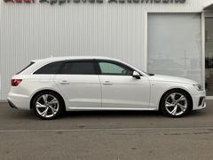 �����ή����뤳�Ȥʤ������Ĥλ���⿧�����뤳�ȤΤʤ��𡹤�����������Ĺ��ǯ���ФƤ�������̥��Ū�Ǥ���³���롣���Ρ֥�����쥹���������פ��������Υǥ�����ů�ؤǤ��� 4