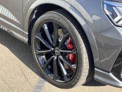 ���ݡ��ƥ������ľ��ʤʥǥ�����Υ���ߥۥ����롣 6