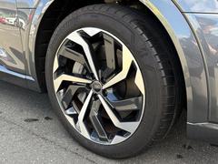 ������餬�ͤ��륿����쥹�ʥǥ�����Ȥϡ�Ĺ��ǯ���ФƤ�������̥��Ū�Ǥ���³���롣����ϤĤޤꡢ����ץ�ʥǥ�����Ǥ���ȣ������Ϲͤ��Ƥ��ޤ��� 7