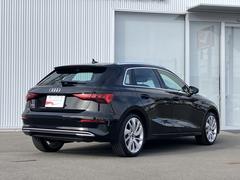 �����ή����뤳�Ȥʤ������Ĥλ���⿧�����뤳�ȤΤʤ��𡹤�����������Ĺ��ǯ���ФƤ�������̥��Ū�Ǥ���³���롣���Ρ֥�����쥹���������פ��������Υǥ�����ů�ؤǤ��� 4